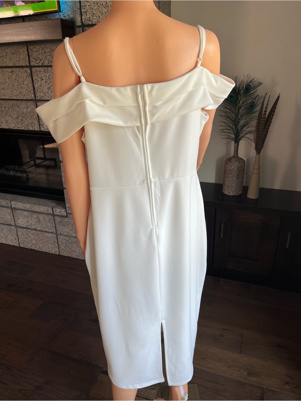 Rachael B White Cold Shoulder Crossover Midi Dress Plus Size 18 - Picture 4 of 7
